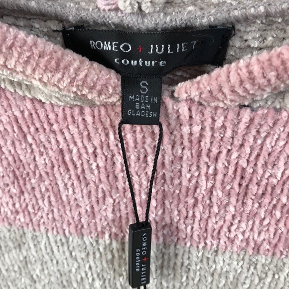 Romeo & Juliet Knit Hooded Sweater - Picture 3 of 5